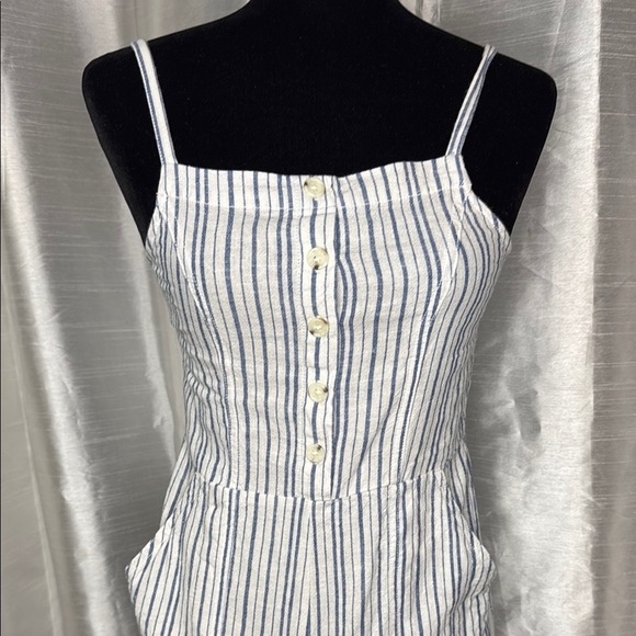 Old Navy Linen Blend Spaghetti Strap Striped Smocked Women’s XS Pocket Jumpsuit - Picture 1 of 8